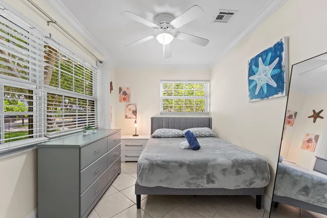 Residence photo 19