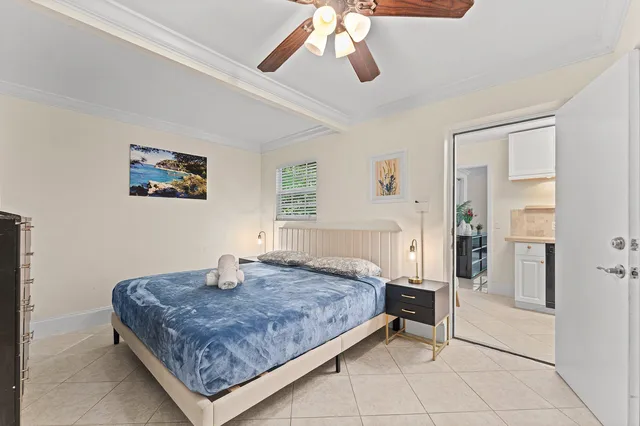 Residence photo 24