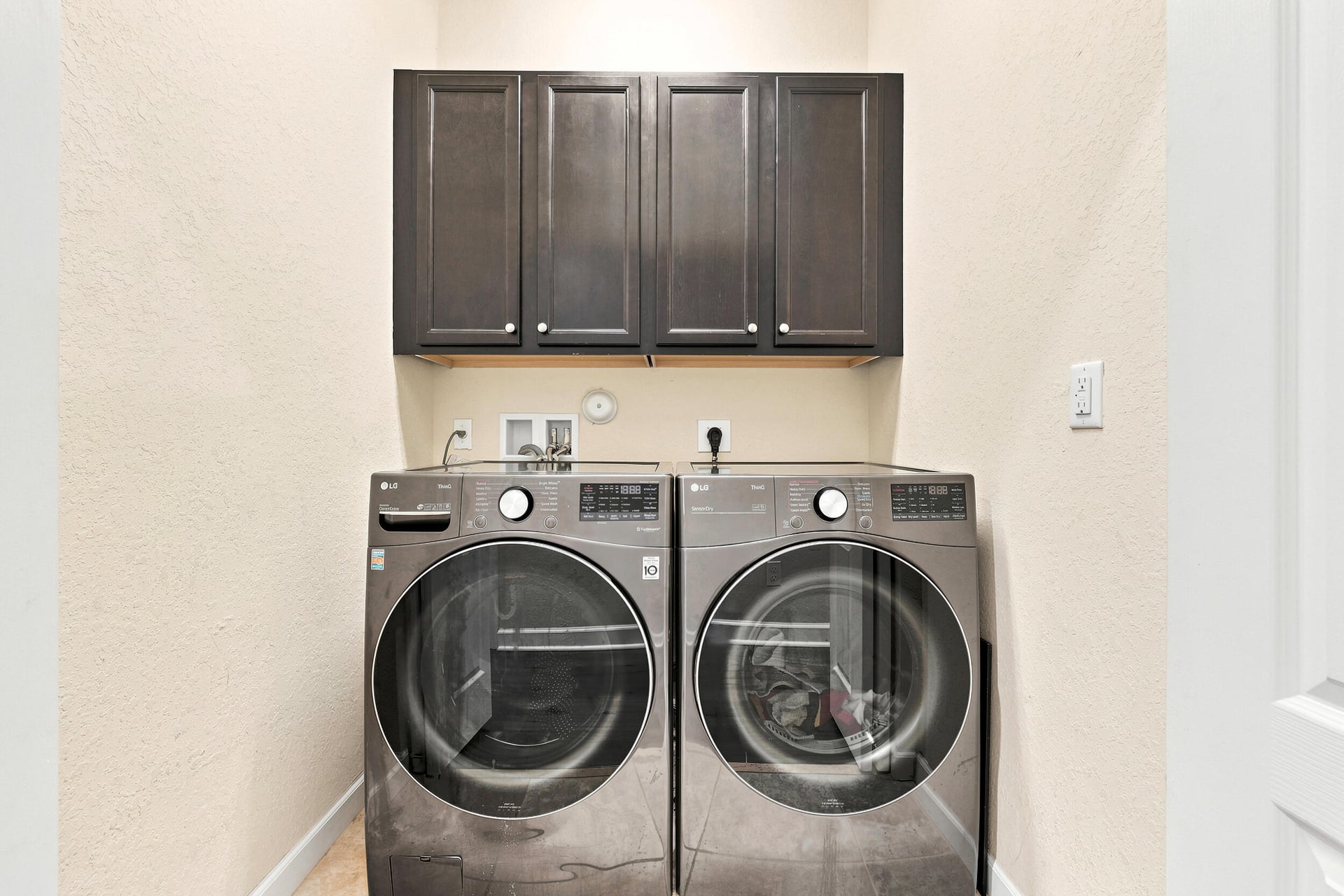 Residence photo 12
