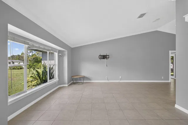  Residence photo 7