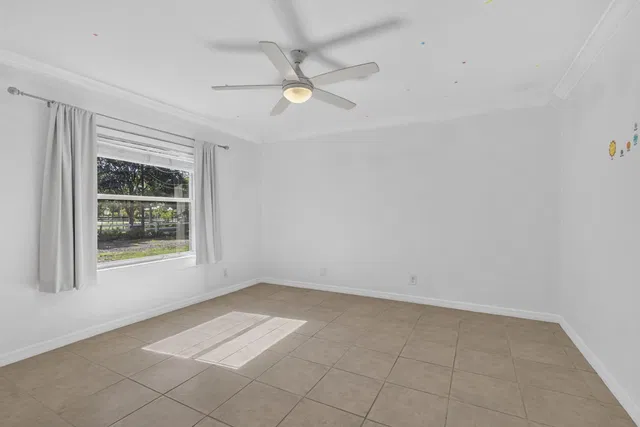  Residence photo 18