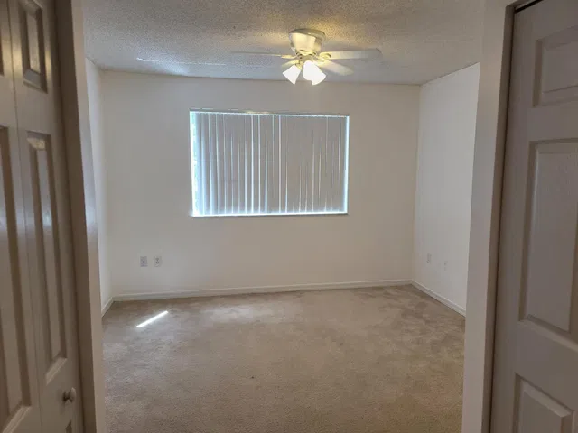 Unit 1204 photo 6