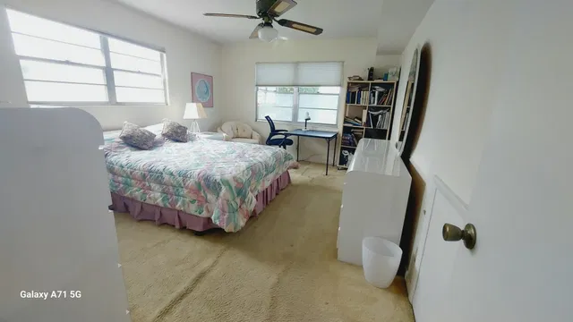 Unit 2001 photo 7