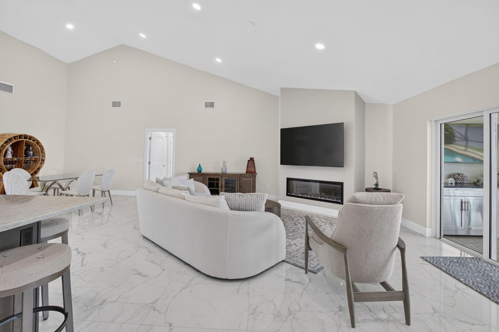 Residence photo 22