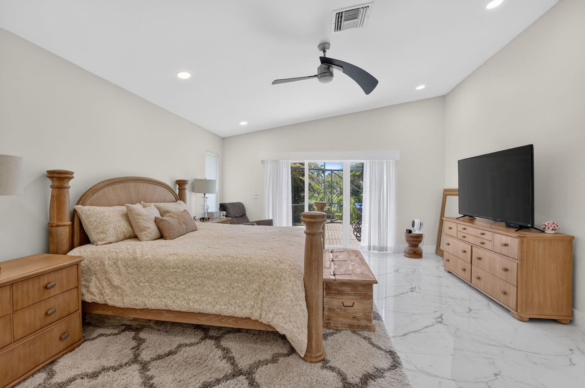 Residence photo 24