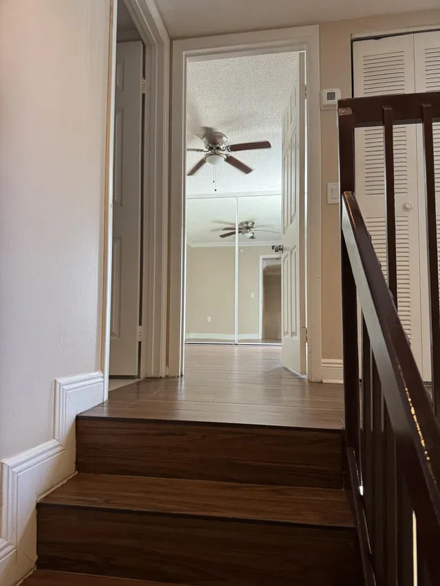  Residence photo 8