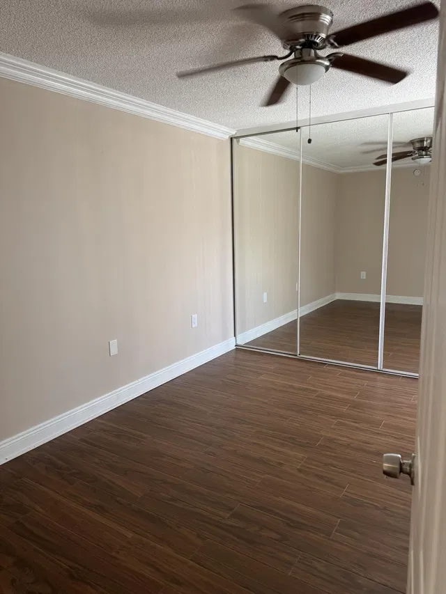  Residence photo 9
