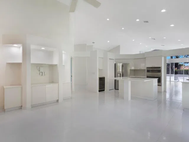 Residence photo 11