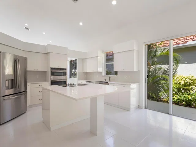Residence photo 14