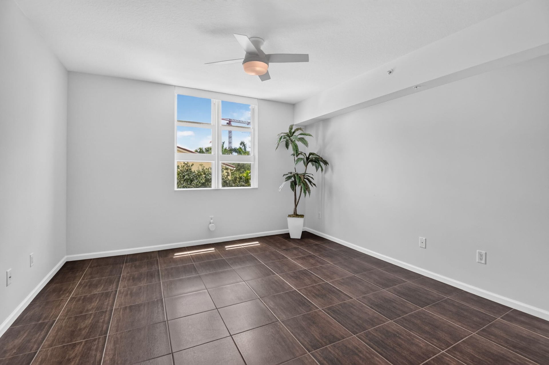 The Metropolitan Unit 307 photo 25