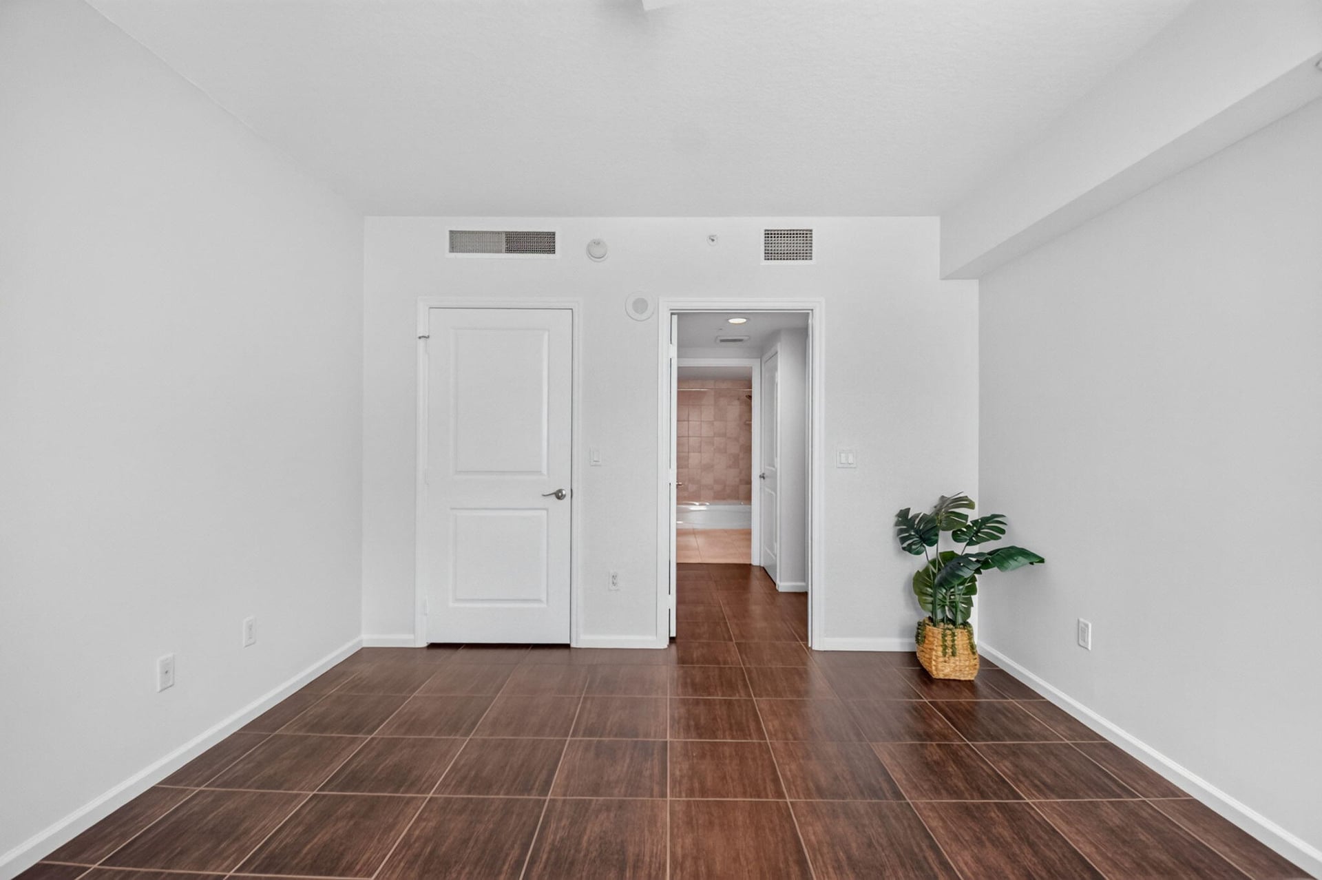 The Metropolitan Unit 307 photo 35