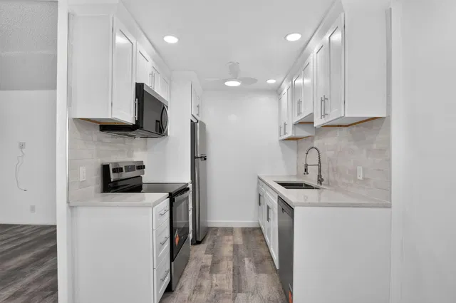 Residence photo 3