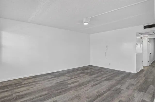 Residence photo 7