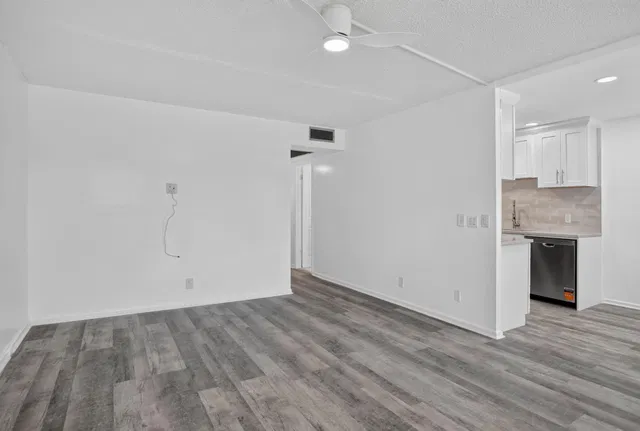 Residence photo 8
