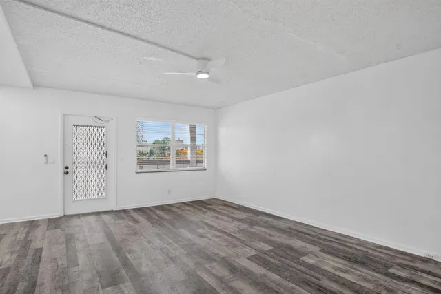 Residence photo 10