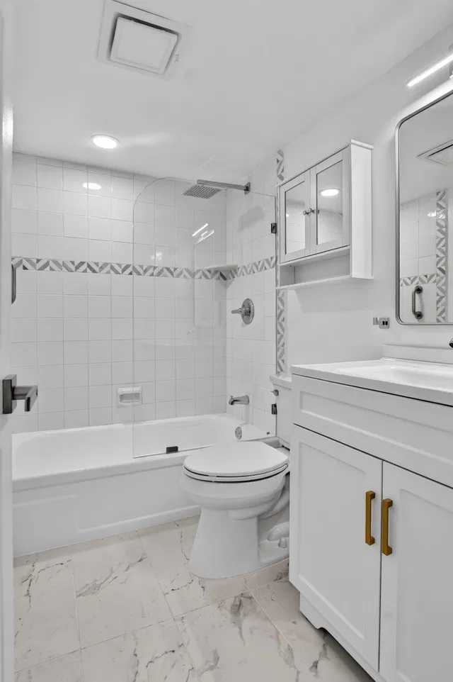 Residence photo 16