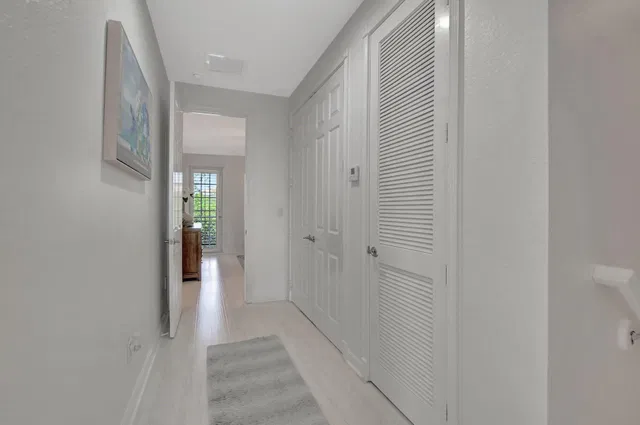  Residence photo 17