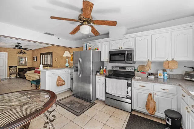 Residence photo 15