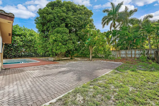 Residence photo 24