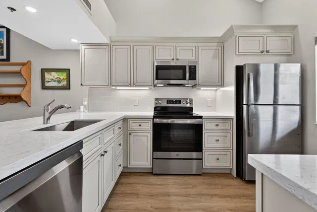  Unit 5010 photo 15