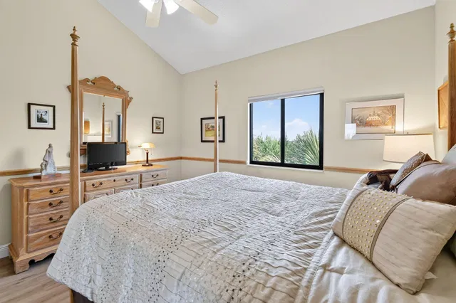  Unit 5010 photo 33