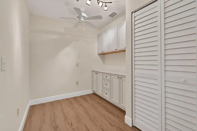  Unit 5010 photo 41