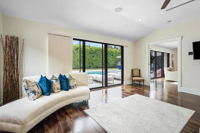  Residence photo 25