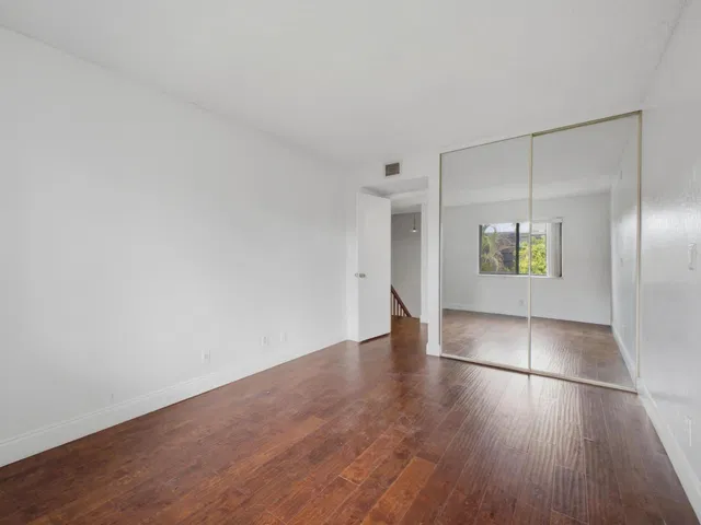  Residence photo 33