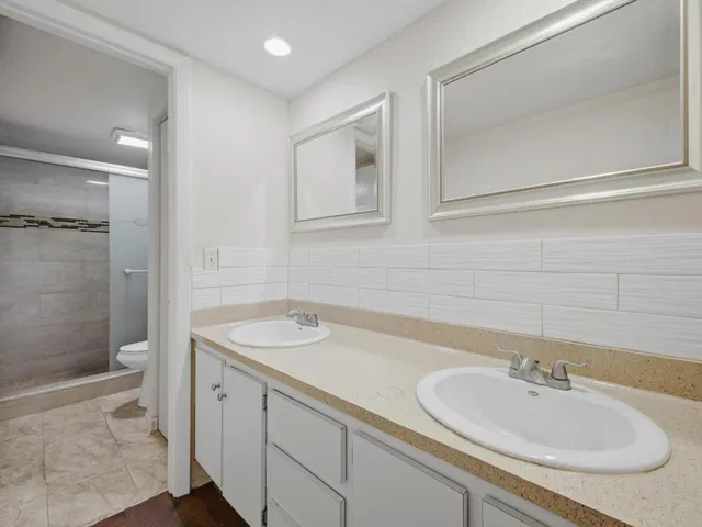  Residence photo 39