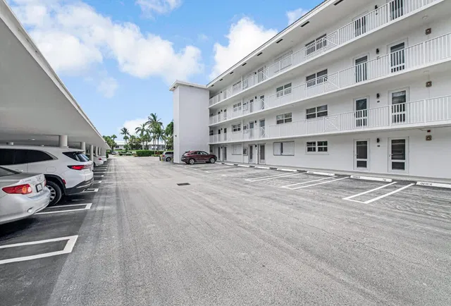  Unit 112 photo 4