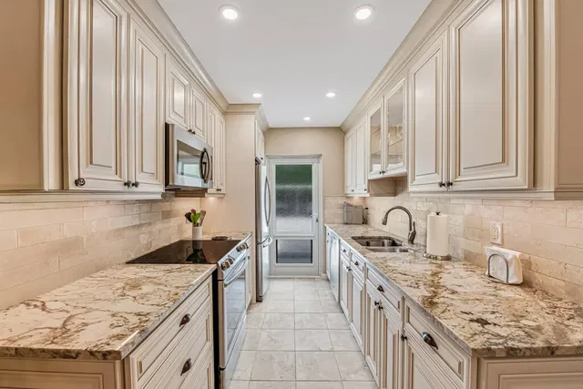  Unit 112 photo 13
