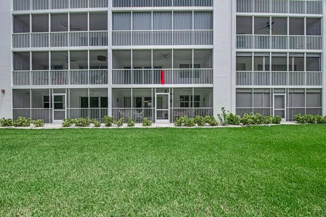  Unit 112 photo 31