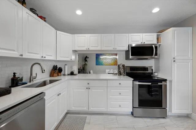 Unit 232 photo 12