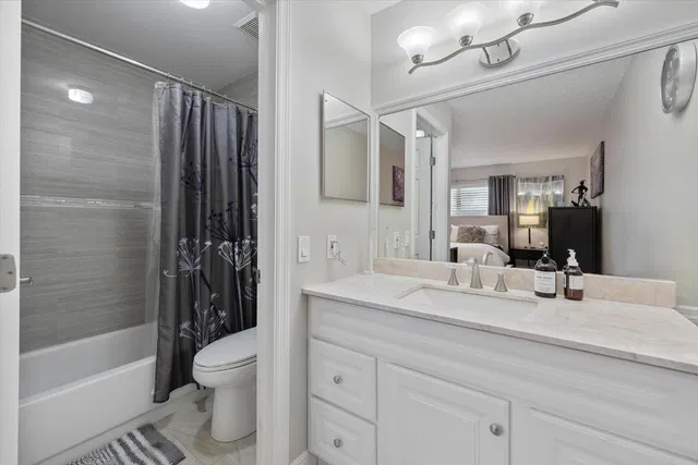 Unit 232 photo 16