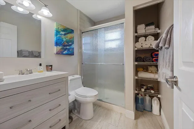 Unit 232 photo 20