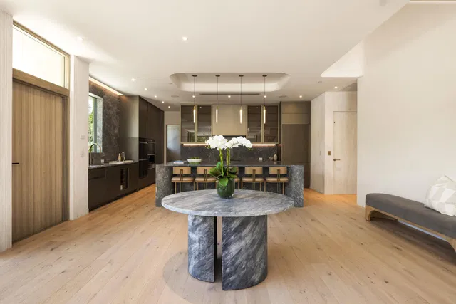 Residence photo 6