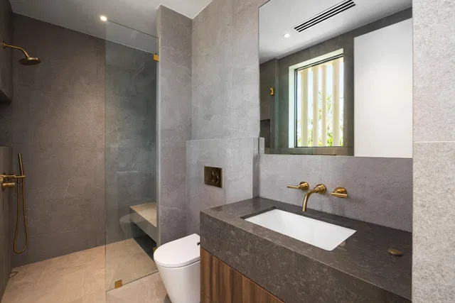Residence photo 33