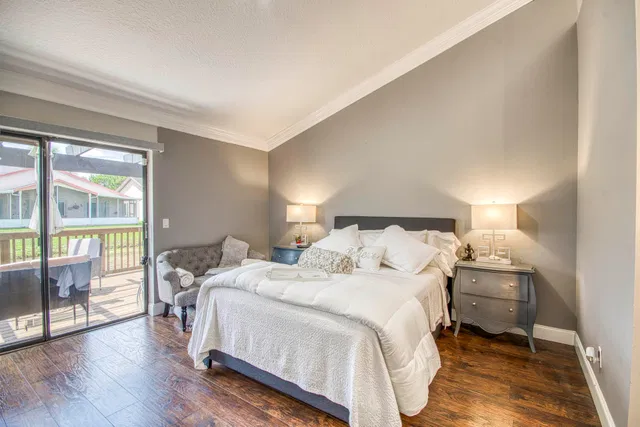Residence photo 20
