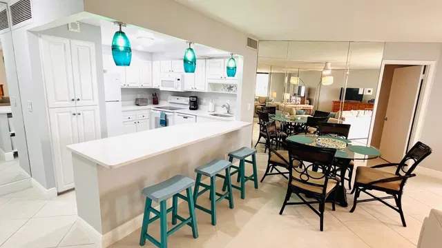 Singer Island Unit A12b photo 6