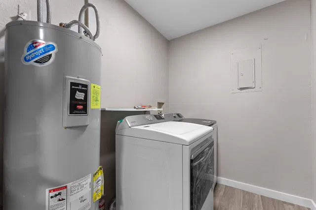 Unit 207 photo 5