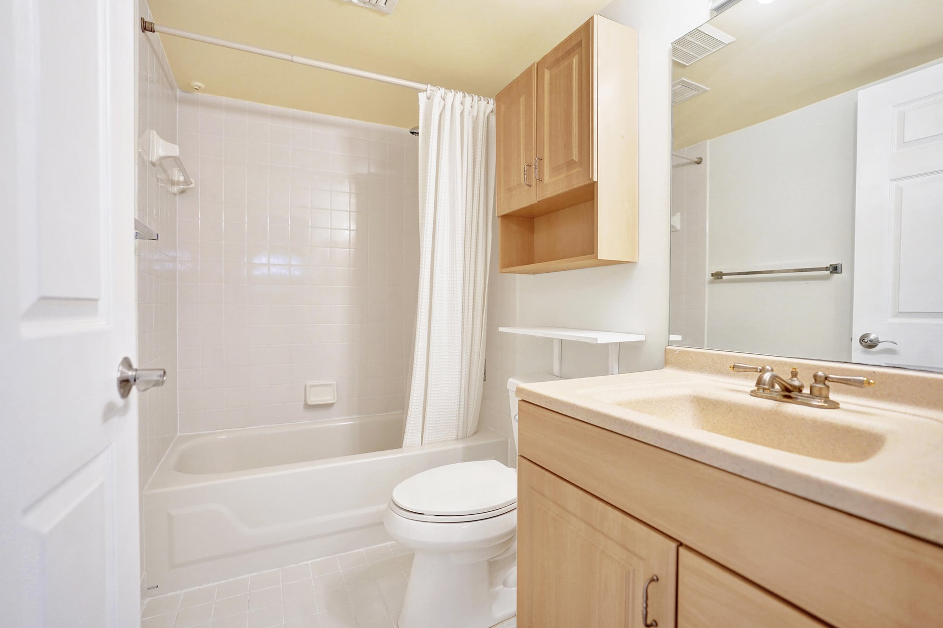 Unit D photo 26