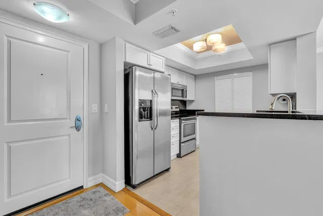 Townsend Place Unit 637 photo 9