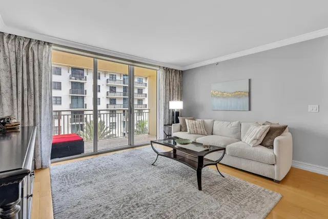 Townsend Place Unit 637 photo 16
