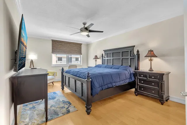 Townsend Place Unit 637 photo 32