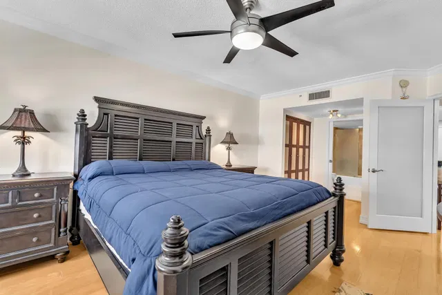 Townsend Place Unit 637 photo 36