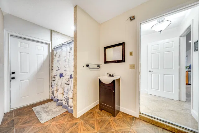  Residence photo 23