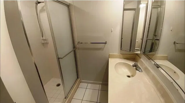 Residence photo 9