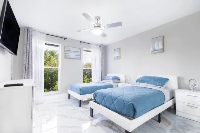  Residence photo 5