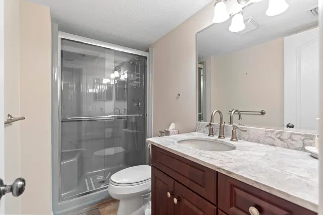  Unit 403 photo 26