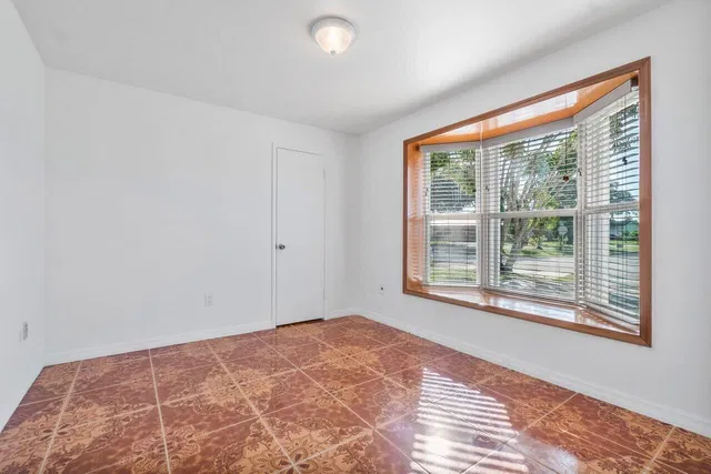 Residence photo 18